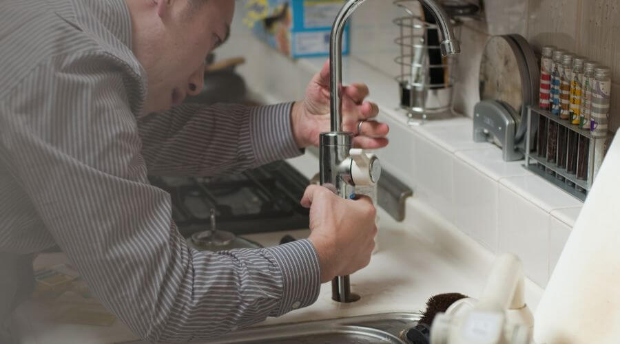Professional same day plumber in Lynn Center, IL