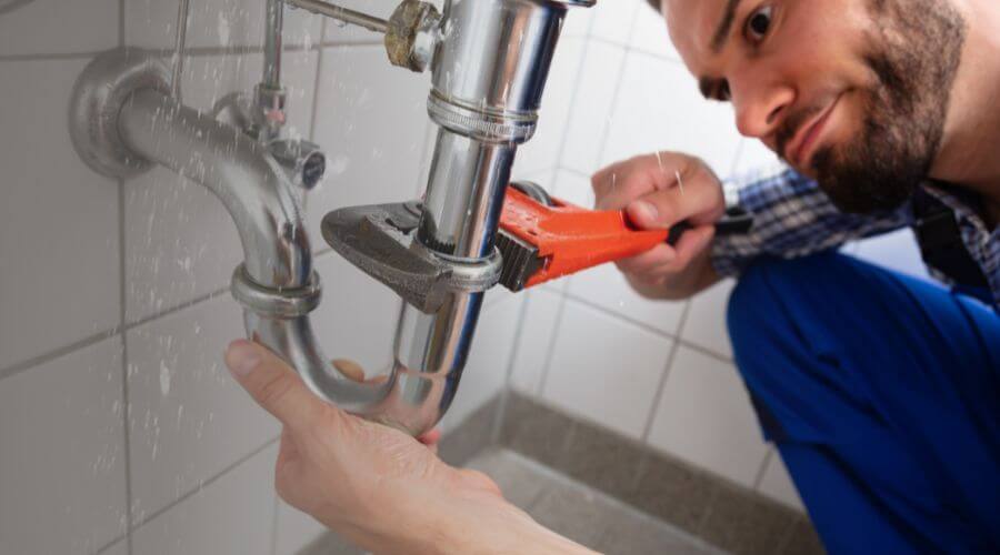 Professional same day plumber services in Lynn Center, IL